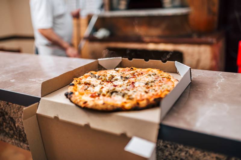 Grossiste en boîte à pizza proche de Nantes 44